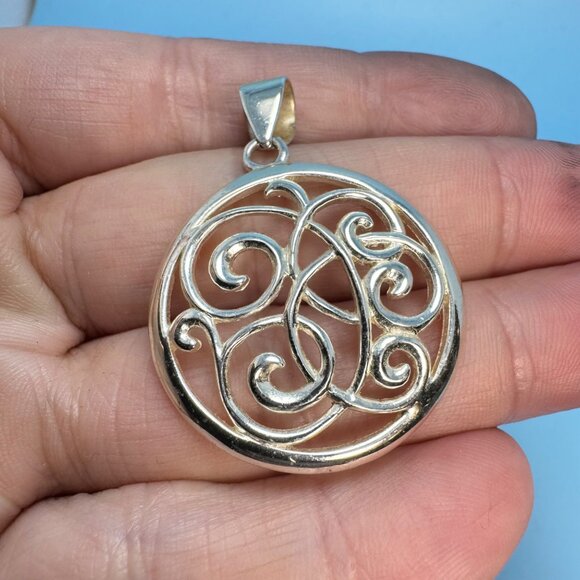 VTG Sterling Silver 925 Filigree Scroll Design Circle Pendant Size 1.75'' Length - Picture 3 of 7